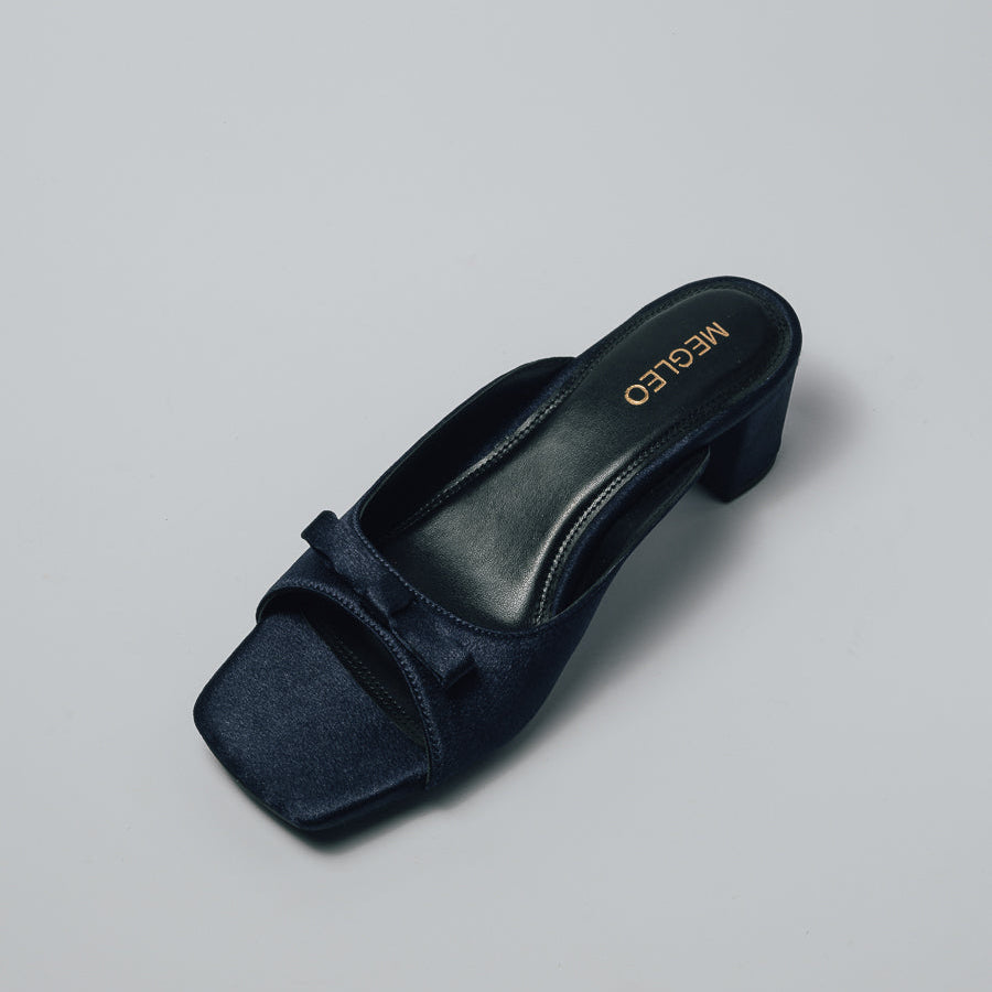 Image of Lucy - Satin blue