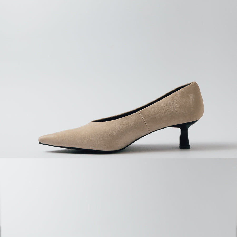 Image of Veloura- Off White