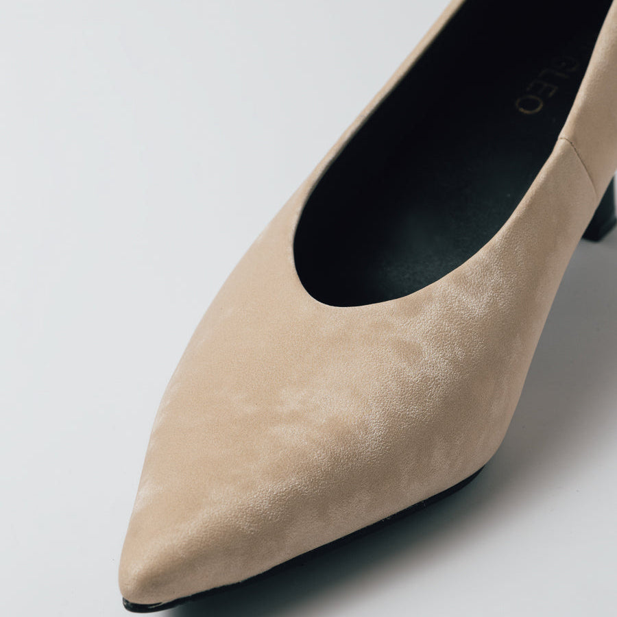 Image of Veloura- Off White